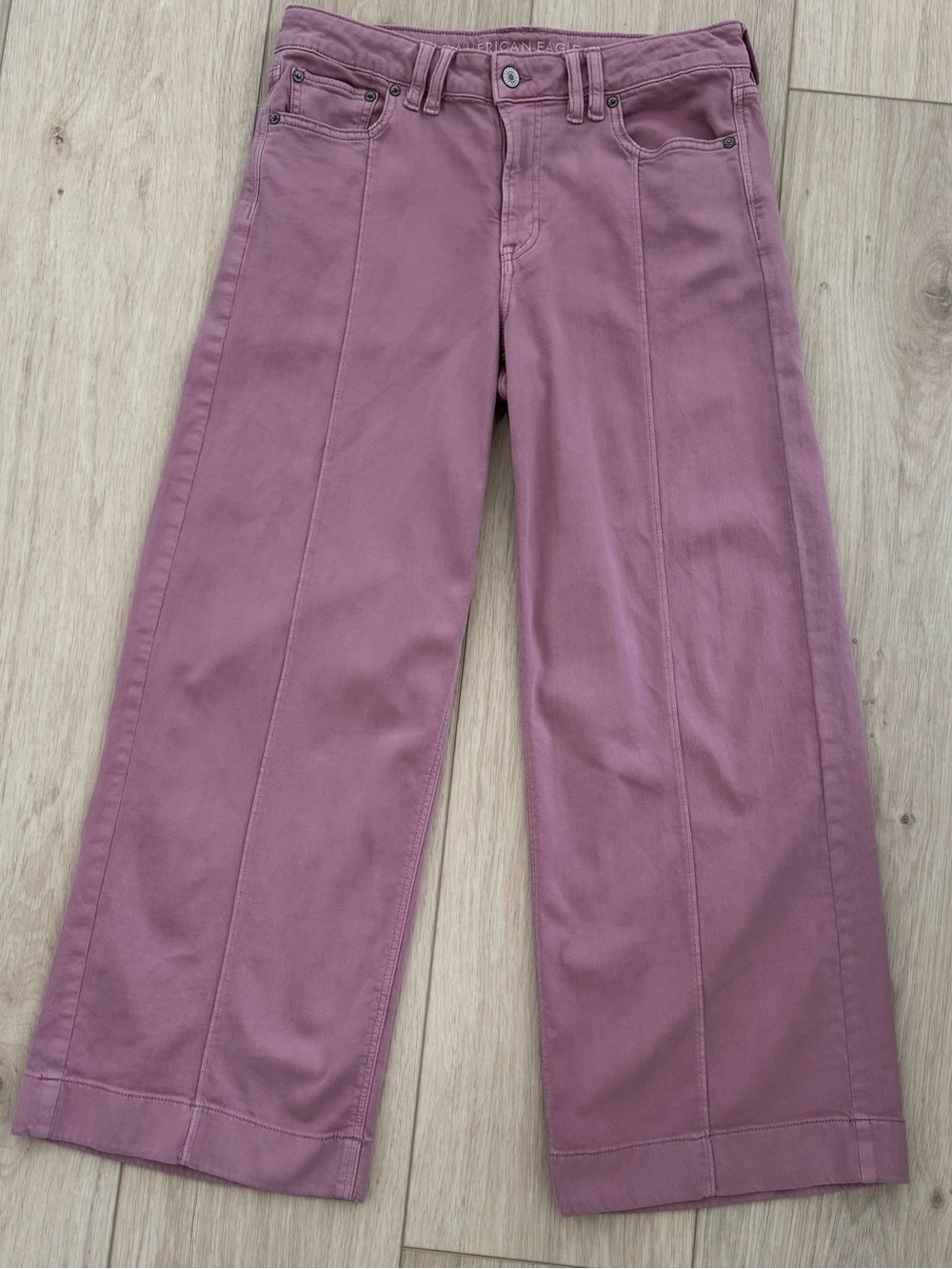 American Eagle women’s low-rise wide-leg baggy orchid pink purple pants 8 Short